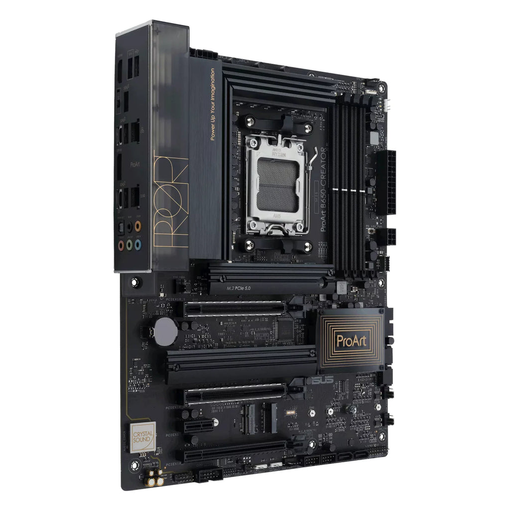 ASUS ProArt B650-CREATOR — vue en perspective à 45 degrés sur fond blanc carré — réf. 90MB1C40-M0EAY0