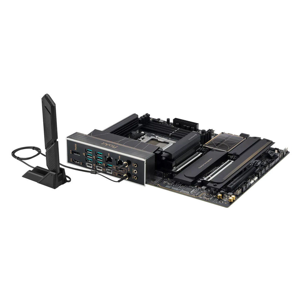 ASUS ProArt X870E-CREATOR WIFI — vue avec antenne Wi-Fi sur fond blanc carré — réf. 90MB1IG0-M0EAY0