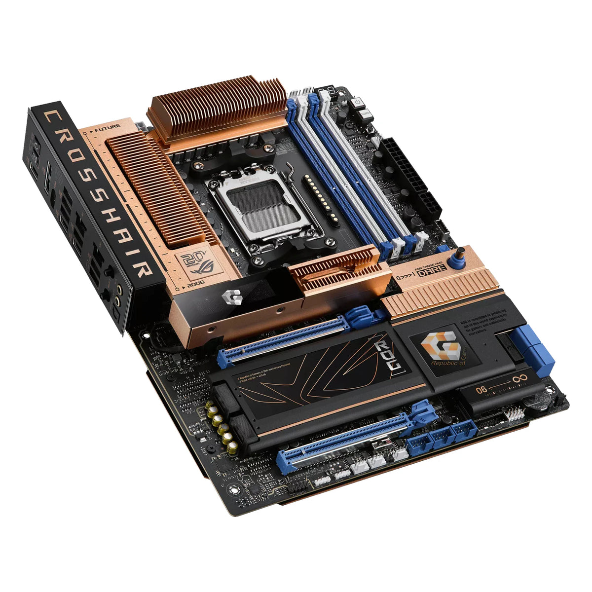 ASUS ROG CROSSHAIR 2006 — vue en perspective à 45 degrés sur fond blanc carré — réf. 90MB1PP0-M0EAY0