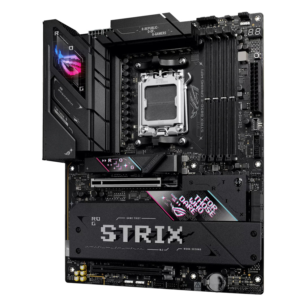 ASUS ROG STRIX B850-E GAMING WIFI — vue en perspective à 45 degrés sur fond blanc carré — réf. 90MB1J60-M0EAY0