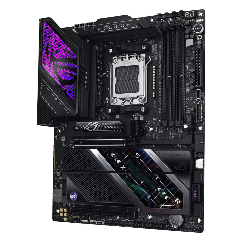 ASUS ROG STRIX X870E-E GAMING WIFI7 NEO — vue en perspective à 45 degrés sur fond blanc carré — réf. 90MB1P20-M0EAY0