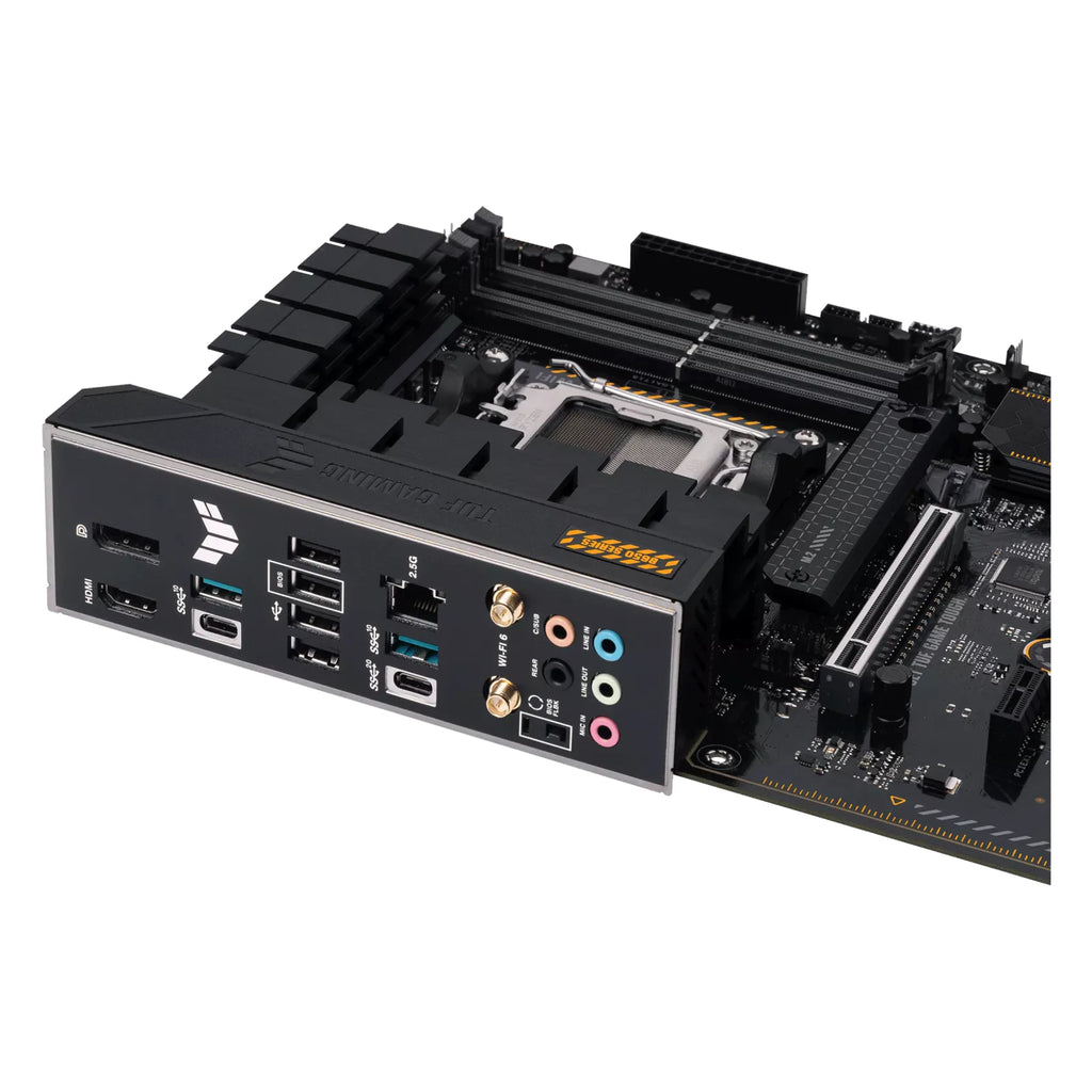 ASUS TUF GAMING B650-PLUS WIFI — connectique arrière sur fond blanc carré — réf. 90MB1BZ0-M0EAY0