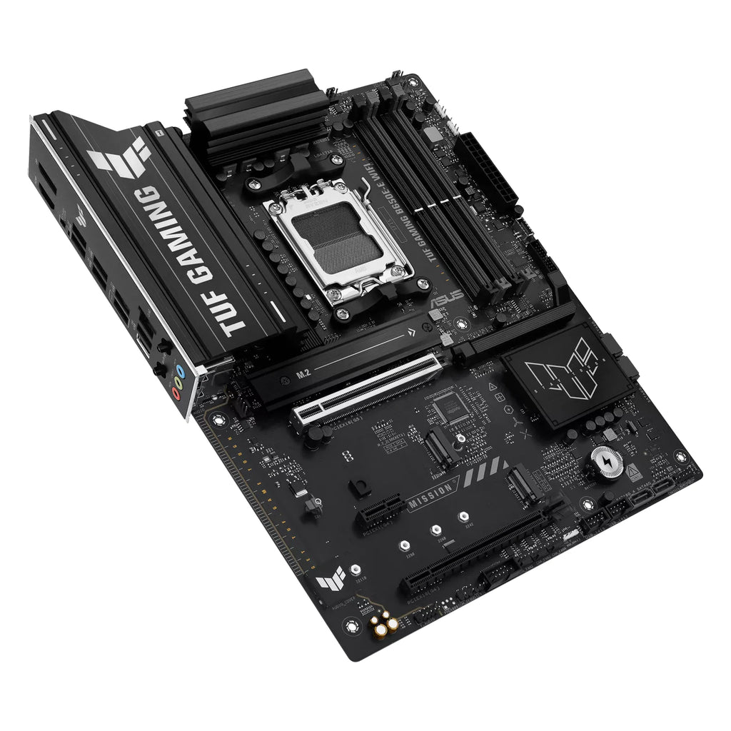 ASUS TUF GAMING B650E-E WIFI — vue en perspective à 45 degrés sur fond blanc carré — réf. 90MB1LT0-M0EAY0