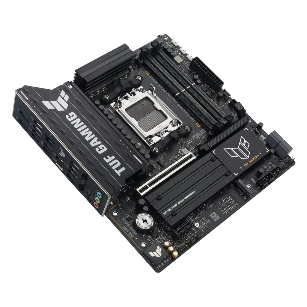 ASUS TUF GAMING B850M-PLUS WIFI7 — vue en perspective à 45 degrés sur fond blanc carré — réf. 90MB1MU0-M0EAY0