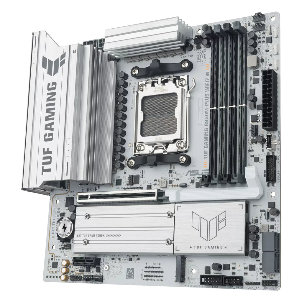 ASUS TUF GAMING B850M-PLUS WIFI7 W — vue en perspective à 60 degrés sur fond blanc carré — réf. 90MB1MD0-M0EAY0