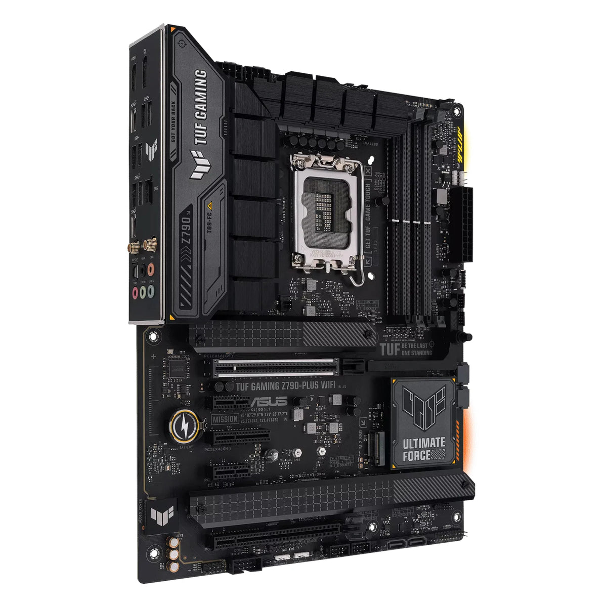 ASUS TUF GAMING Z790-PLUS WIFI — vue en perspective à 45 degrés sur fond blanc carré — réf. 90MB1D80-M1EAY0