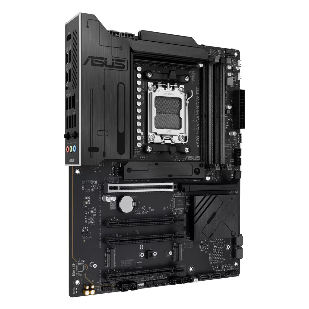 ASUS X870 MAX GAMING WIFI7 — vue en perspective à 45 degrés sur fond blanc carré — réf. 90MB1LY0-M0EAY0