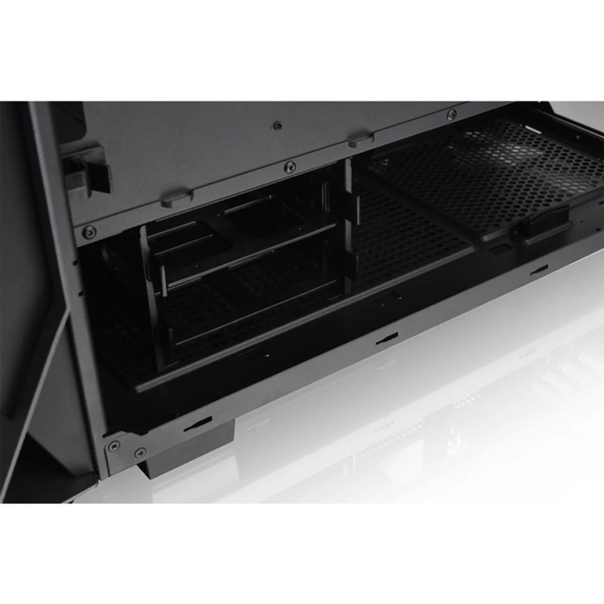 Thermaltake Ceres 500 TG ARGB — Noir — vue 20
