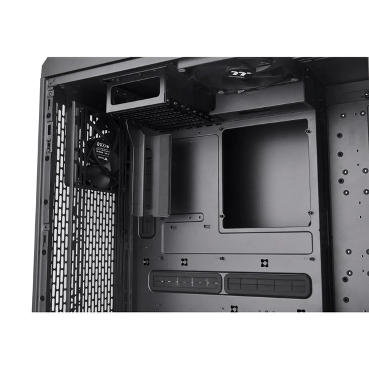 Thermaltake CTE C750 TG ARGB — Noir — vue 18