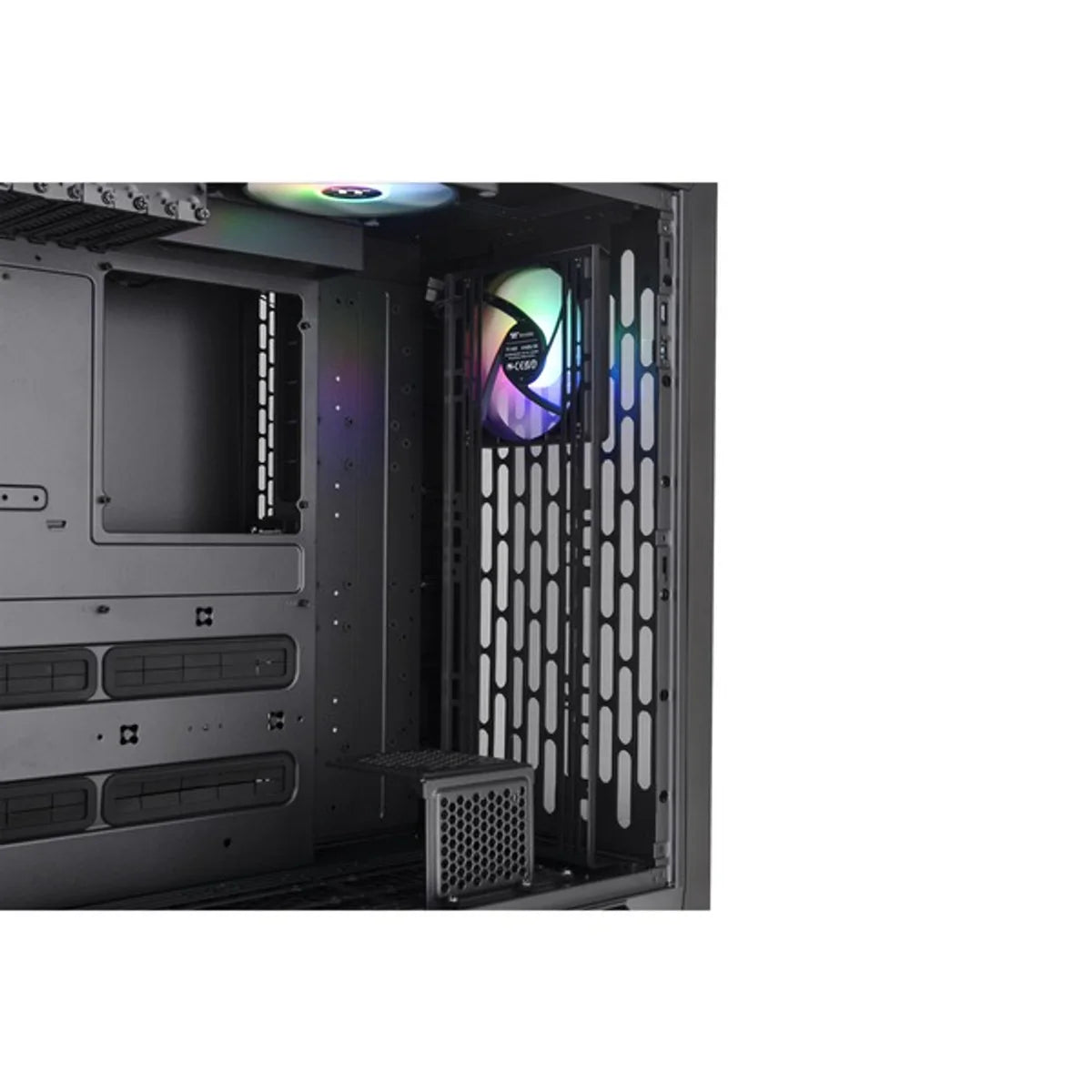 Thermaltake CTE C750 TG ARGB — Noir — vue 20