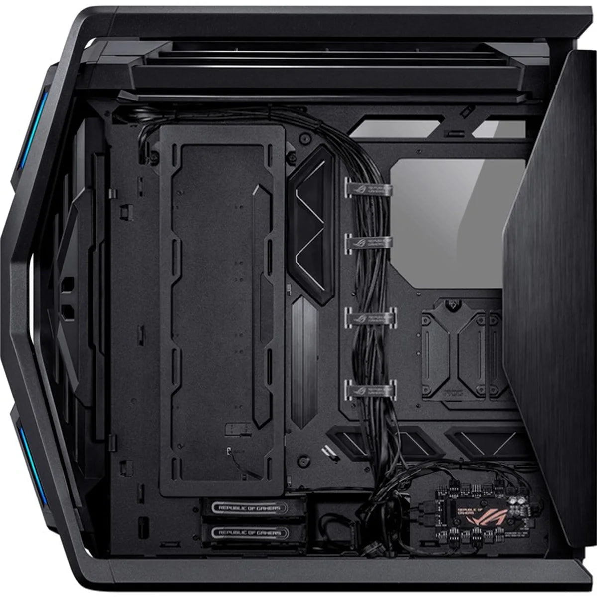 ASUS ROG HYPERION GR701 BTF EDITION — vue 14