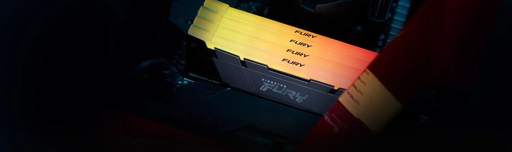 Kingston FURY Renegade RGB 32 Go (4×8 Go) DDR4-3200 CL16 Noir — KF432C16RBAK4/32 – Mémoire Kingston FURY Renegade RGB DDR4 installée sur une carte mère
