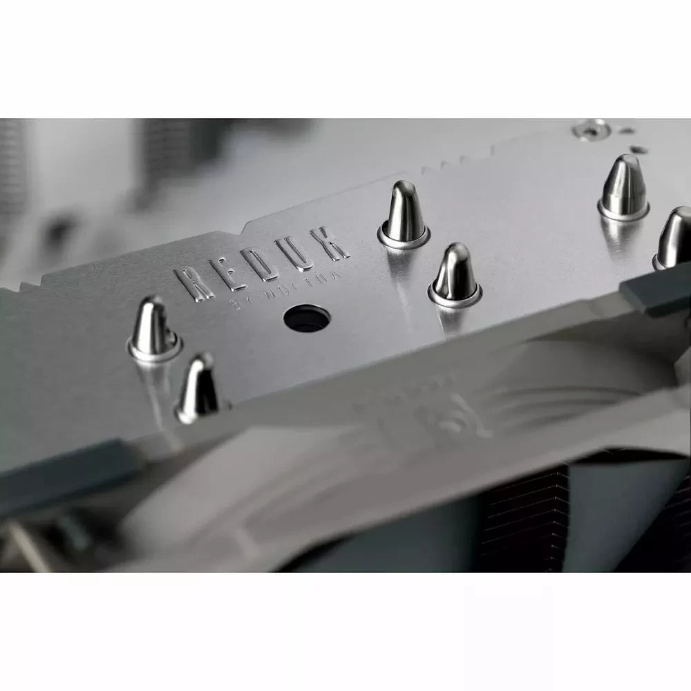 Noctua NH-U12S redux — vue produit 5 du ventirad CPU sur fond blanc — réf. NH-U12S REDUX