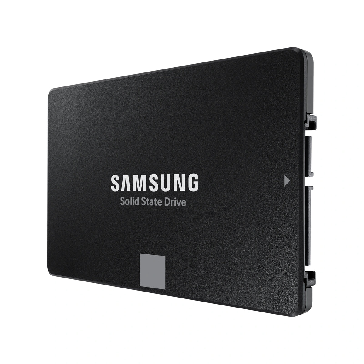 Samsung 870 EVO 1 To — vue en perspective droite du SSD SATA 2,5 pouces sur fond blanc carré — réf. MZ-77E1T0B/EU
