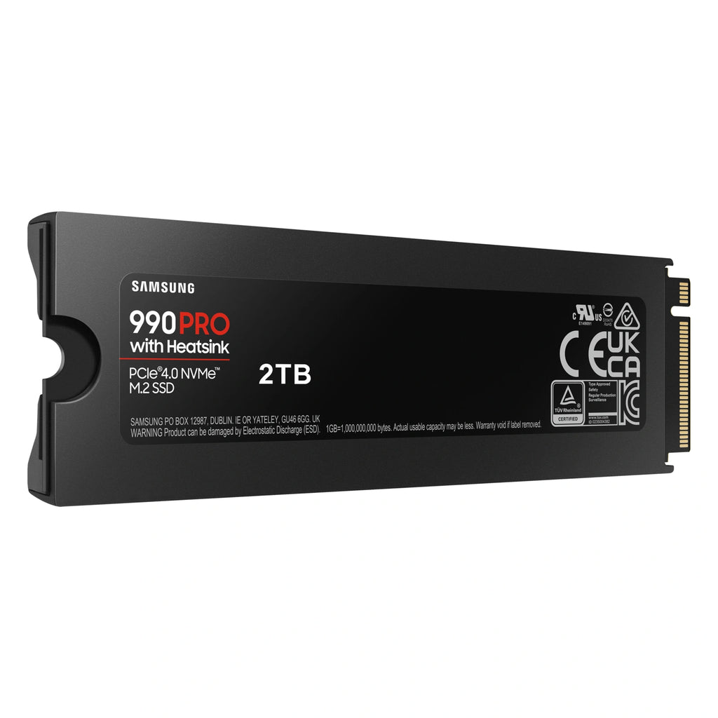 Samsung 990 PRO 2 To avec dissipateur — vue en perspective gauche côté étiquette du SSD M.2 NVMe PCIe 4.0 x4 sur fond blanc carré — réf. MZ-V9P2T0GW