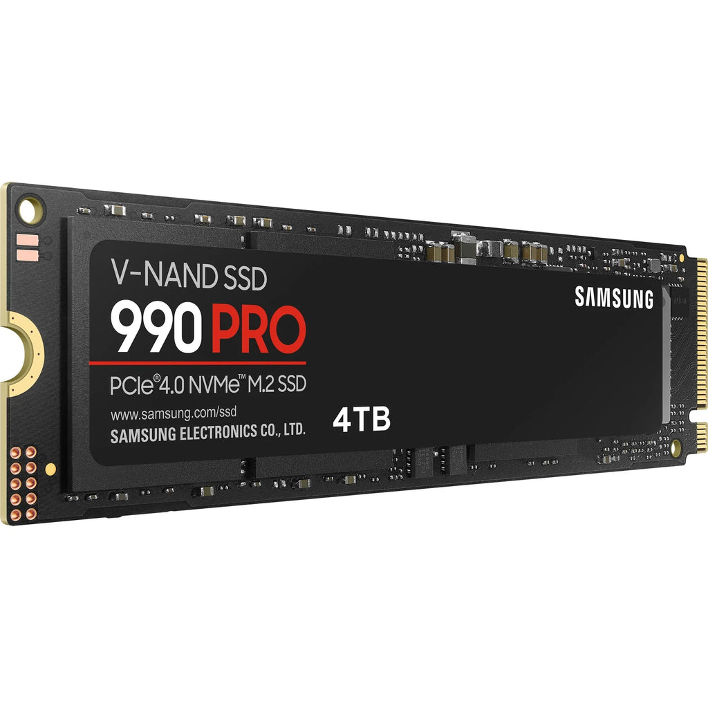 Samsung 990 PRO 4 To — vue en perspective gauche du SSD M.2 NVMe PCIe 4.0 x4 sur fond blanc carré — réf. MZ-V9P4T0BW