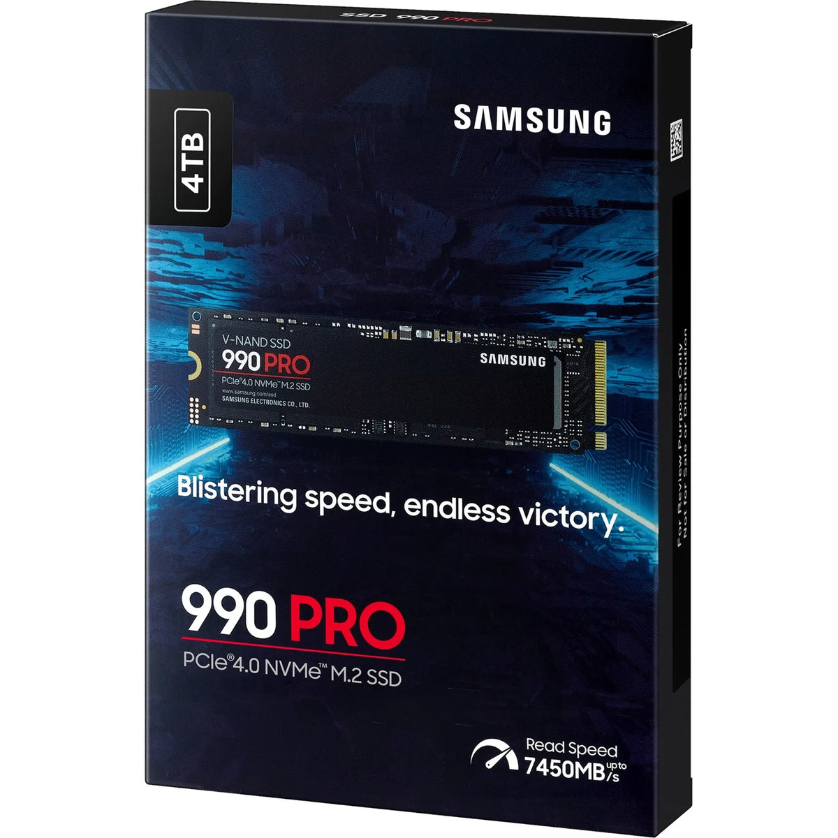 Samsung 990 PRO 4 To — emballage en perspective du SSD M.2 NVMe PCIe 4.0 x4 sur fond blanc carré — réf. MZ-V9P4T0BW